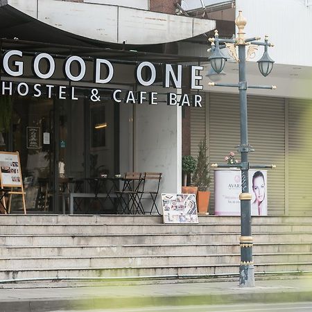 Good One Poshtel & Cafe Bar Vandrarhem Bangkok Exteriör bild