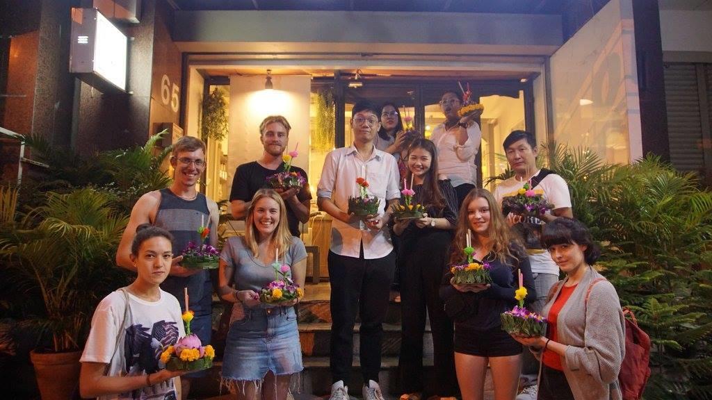 Good One Poshtel & Cafe Bar Vandrarhem Bangkok Exteriör bild