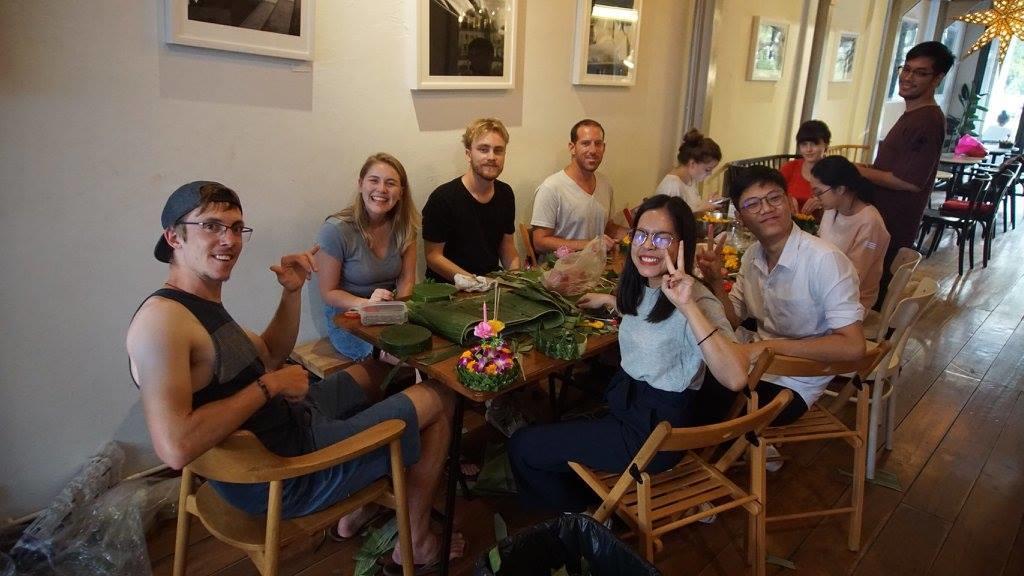 Good One Poshtel & Cafe Bar Vandrarhem Bangkok Exteriör bild